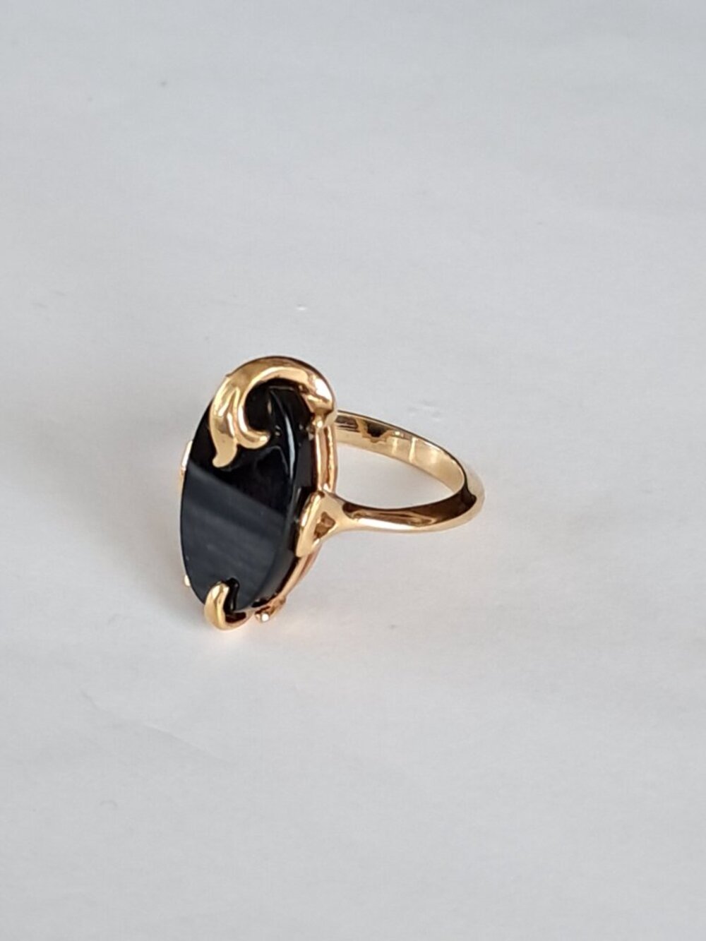 Vintage 1978 Avon Black Onyx Night Flower Gold Tone Ring Size 7 - Picture 3 of 8